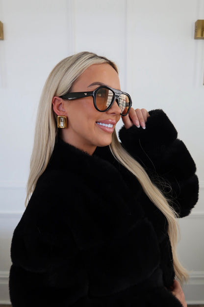 BROOKE EARRINGS – WHITE ￼